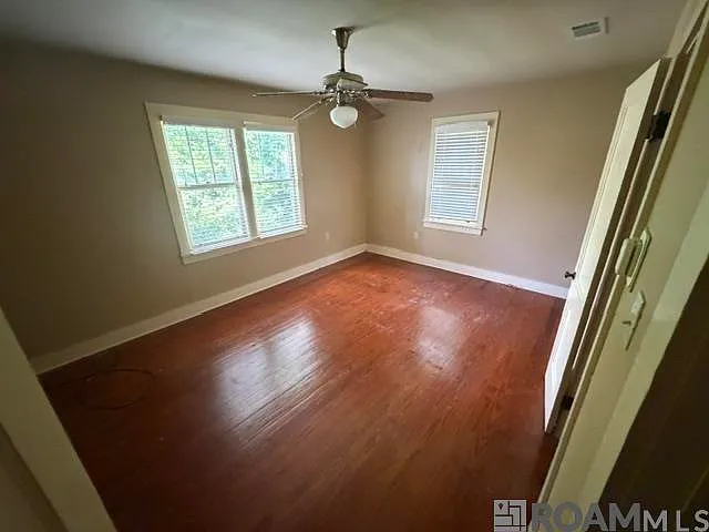338 Claiborne St — Photo 8