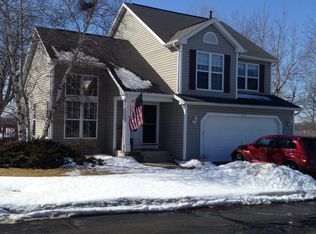 2113 Aspen Dr, Woodstock, IL 60098
