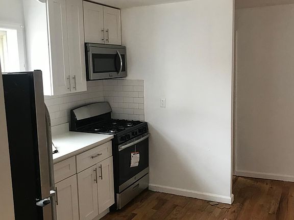 3rd image of 759 E 214th St #3