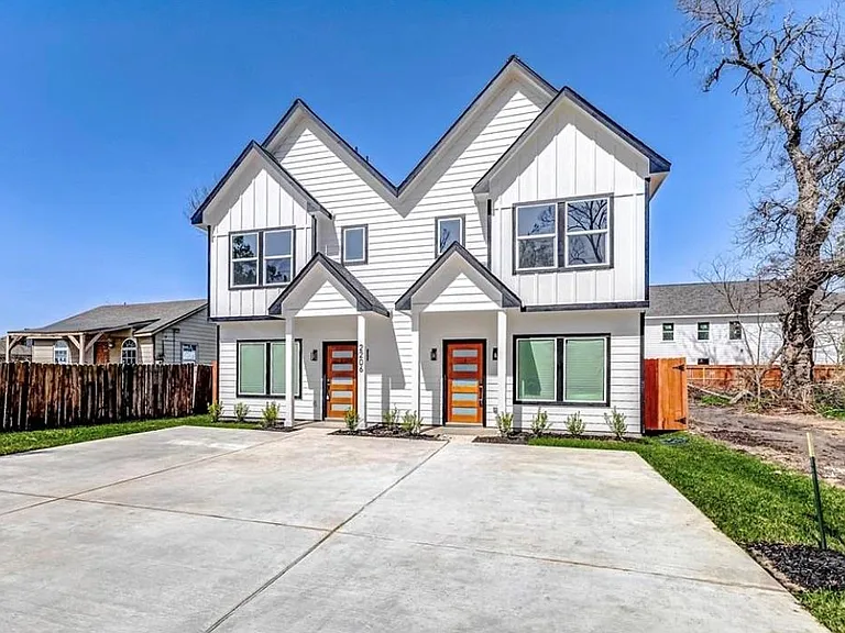 2206 Dolly Wright St #B — Photo 1