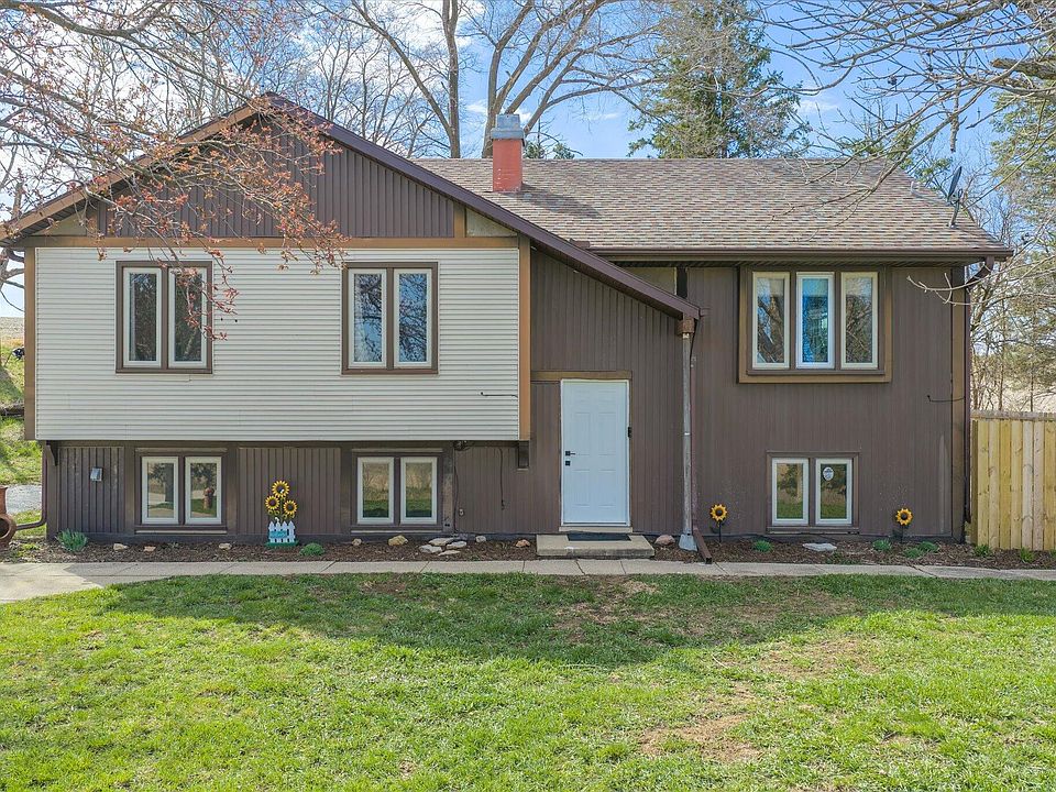 1st image of 1471 Ute Ave
