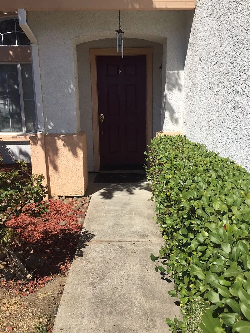 Mardi Gras Ct - 102 - 102 C — Photo 2