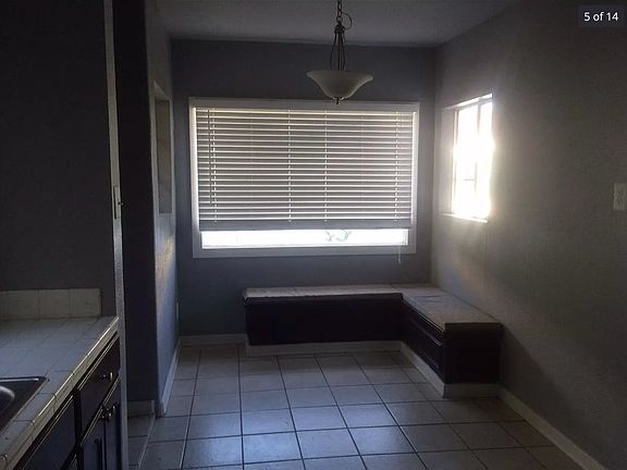 5th image of 1821 Montana St