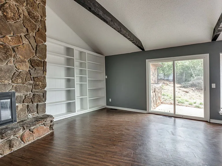 4106 Mason Dr — Photo 4