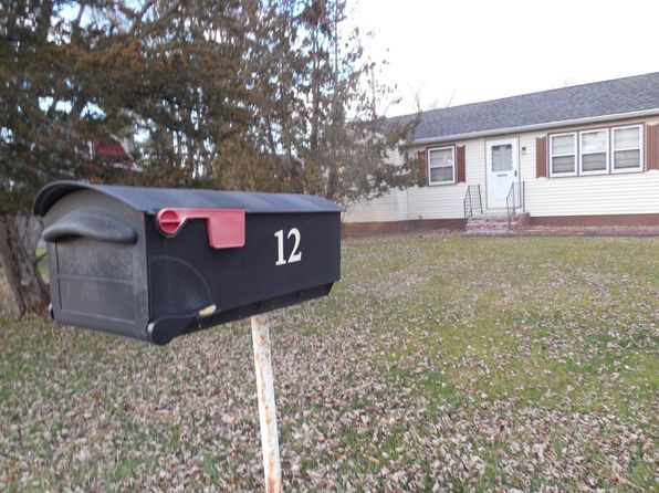 12 Livingston Pkwy