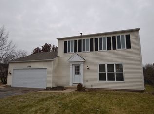 1300 Woodlake Dr, Carol Stream, IL
