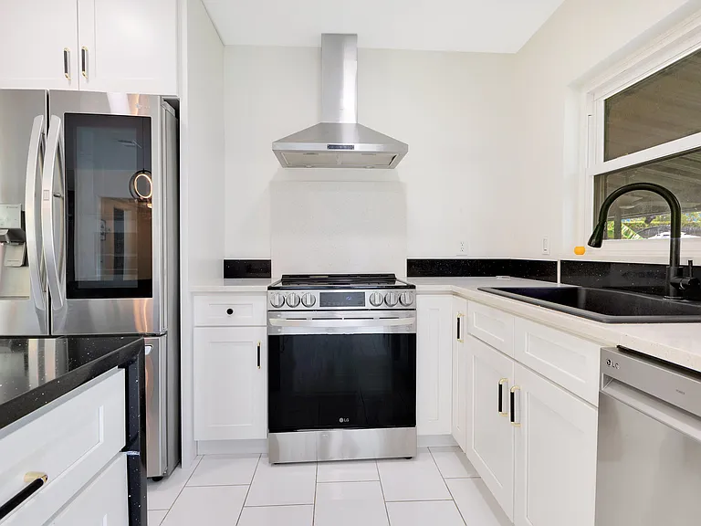 344 Starling Rd — Photo 13