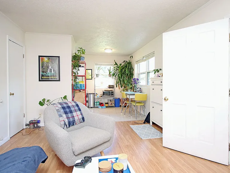 700 Rock Creek Rd #A — Photo 2
