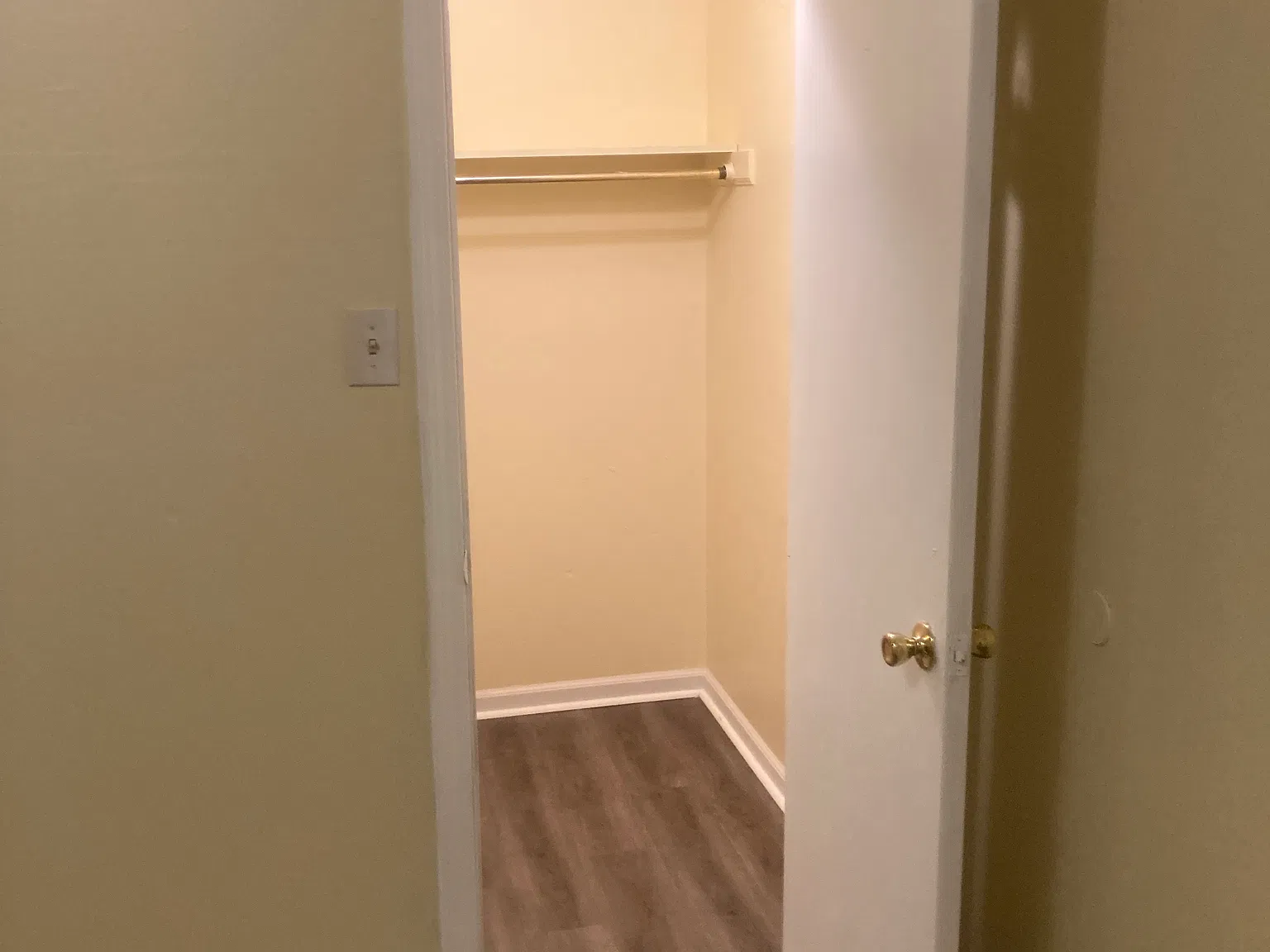 2 bed, 1.5 bath, 1100 sqft, $1,000 — Photo 3