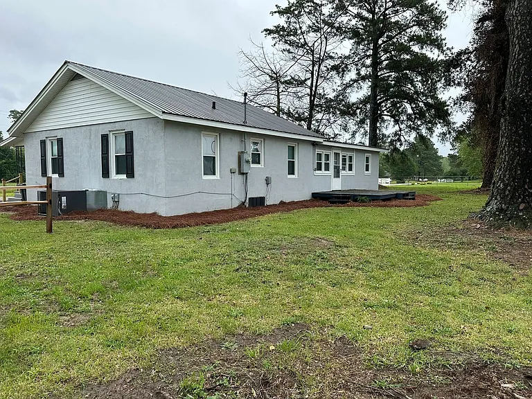 6401 Stantonsburg Rd — Photo 4