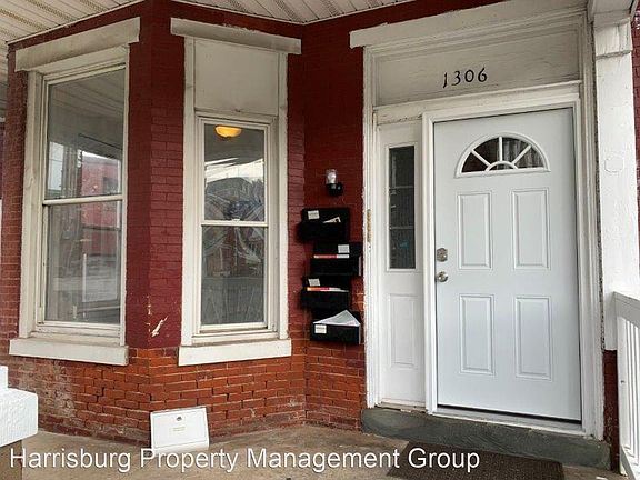 3rd image of 1306 Vernon St #B