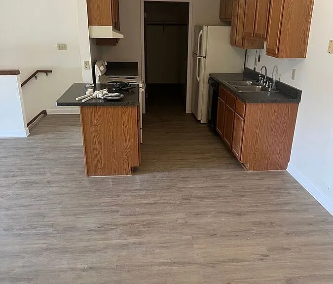 6226 80th Pl #203 — Photo 2