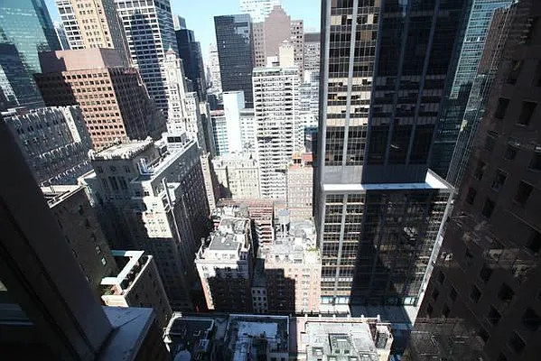 Sold by Level Group | media 20