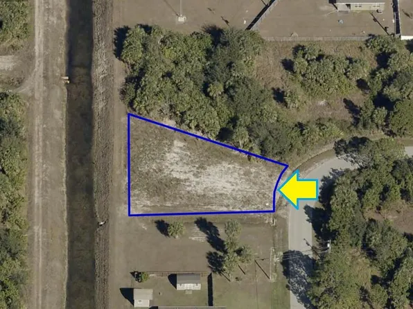 2002 O'Connel Ave SW, Palm Bay, FL 32908