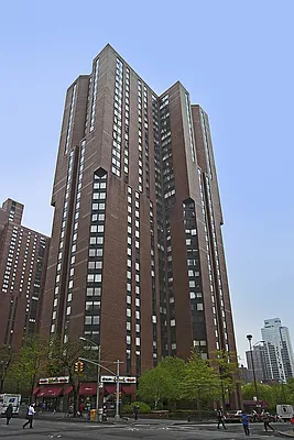 Sold by LG Fairmont Group | media 11
