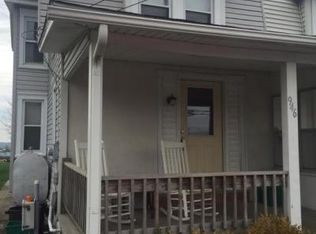 946 W Main St, New Holland, PA 17557