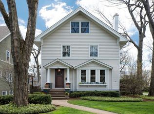 939 Ashland Ave, Wilmette, IL 60091