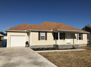 452 John Mark Ct, Manchester, TN 37355