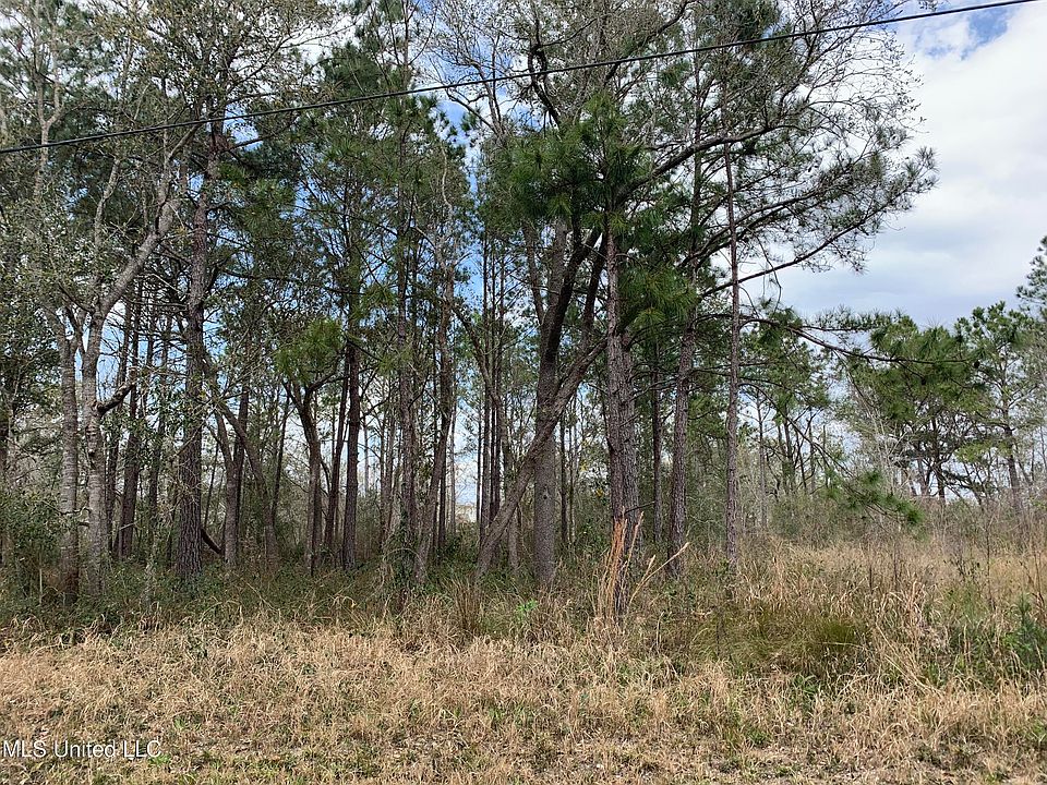 1st image of 17th St Lot 14