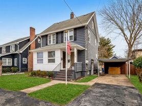 36 Cortland Pl, Tenafly, NJ