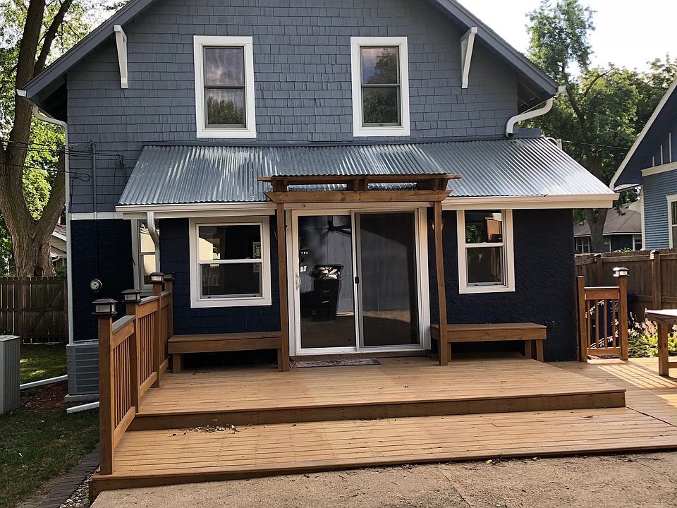 2nd image of 2107 York St