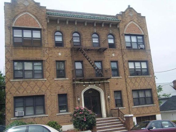 4th image of 407 Woodstock Ave #2E