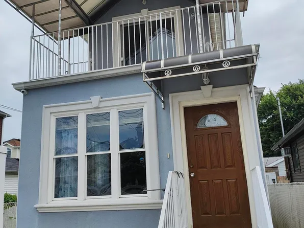 166 Baden Pl, Staten Island, NY 10306