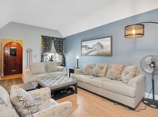 8426 Doran Ave, Ridgewood, NY 11385