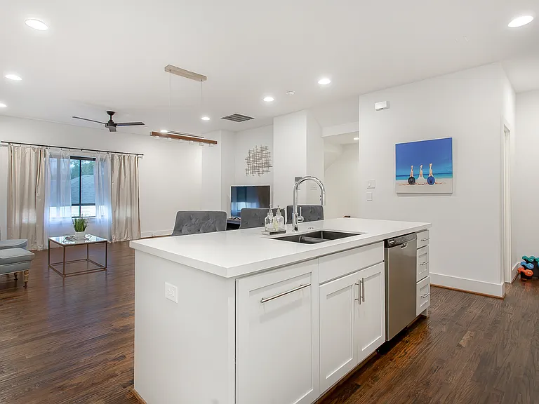 5602 Lindell Ave #C — Photo 10
