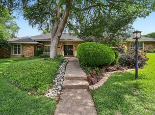 1015 Crowley Rd, Arlington, TX 76012
