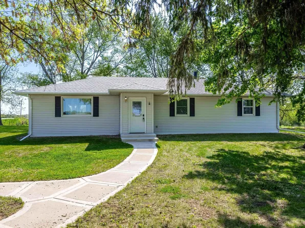 2001 Vanatta Ave, Muscatine, IA 52761
