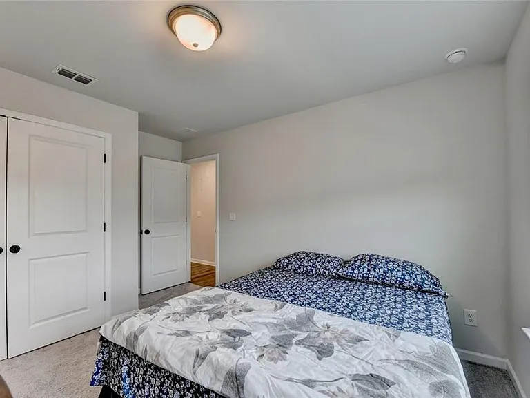 4665 Shipley Ave — Photo 44
