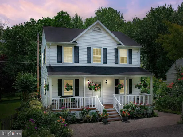 921 W Benning Rd, Galesville, MD 20765