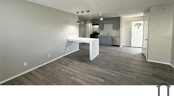 38703 Larkin Ave #2 — Photo 1