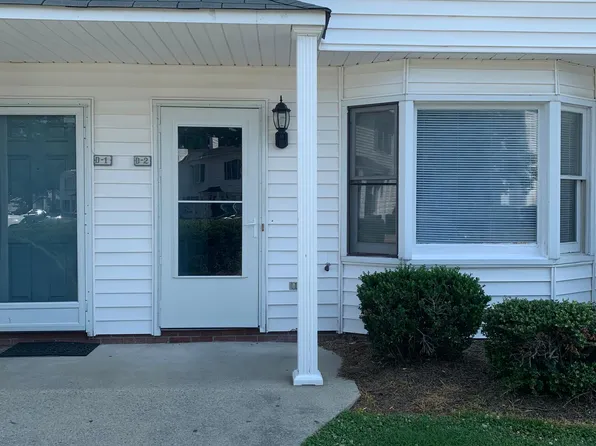 1107 D2 Grovemont Dr #D2, Greenville, NC 27834