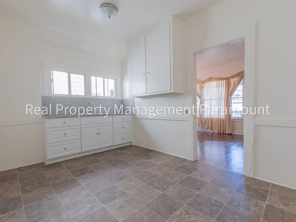 333 W 57th St
