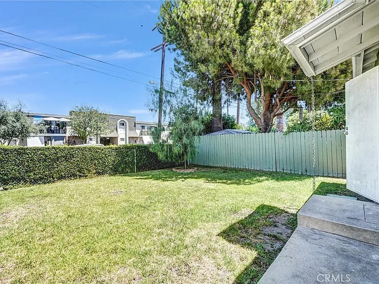 6707 Cleon Ave — Photo 28