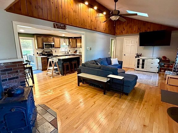 5th image of 158 Dudley Rd