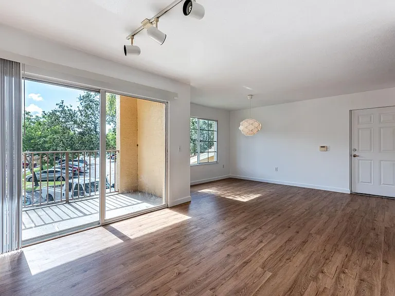 4171 San Marino Blvd #205 — Photo 8