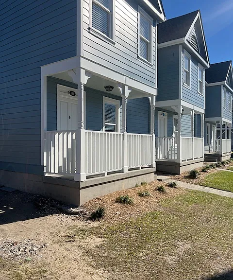 546 E Hall Ln — Photo 16