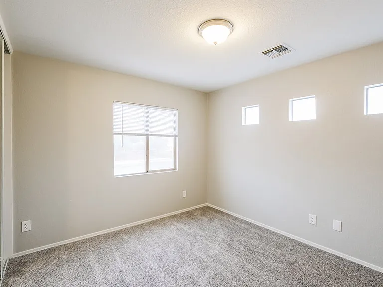 2409 S 83rd Dr — Photo 13