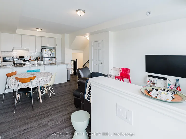 836 Mikinak Rd — Photo 9