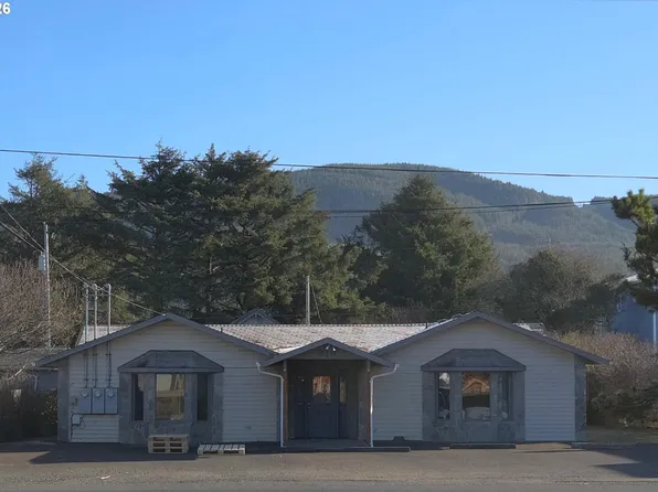 316 Highway 101 N, Rockaway Beach, OR 97136