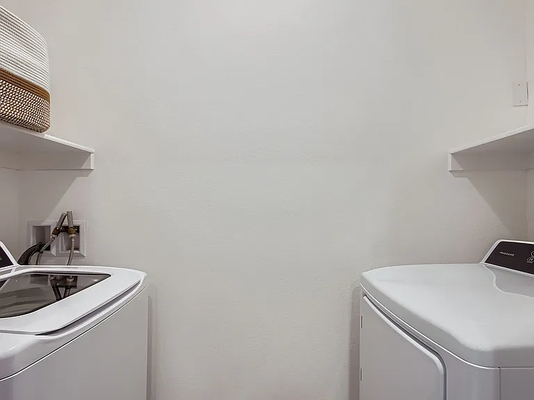 Laundry | Garrett Harvest Junction West (Representative)