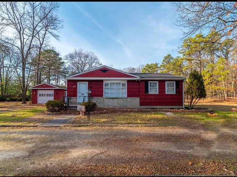 2515 English Creek Ave — Photo 9