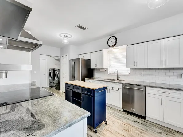 10306 Greentrail Drive N, Boynton Beach, FL 33436