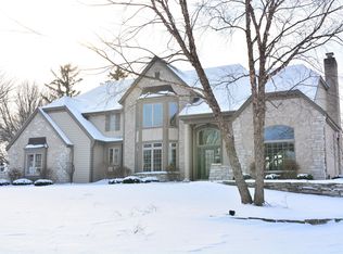 18905 Chimney Rock Ct, Brookfield, WI 53045