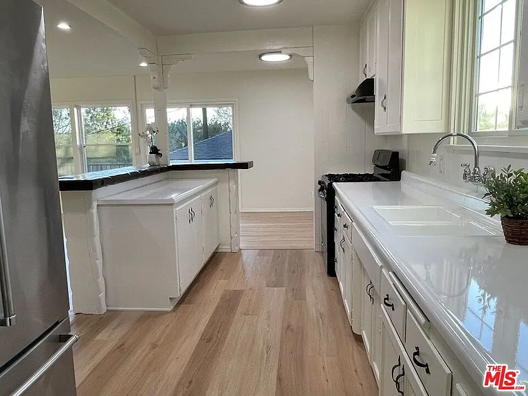 3501 May St — Photo 5