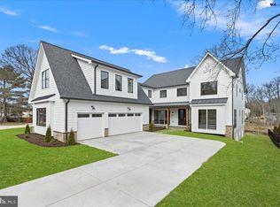 202 Branch Rd SE, Vienna, VA 22180