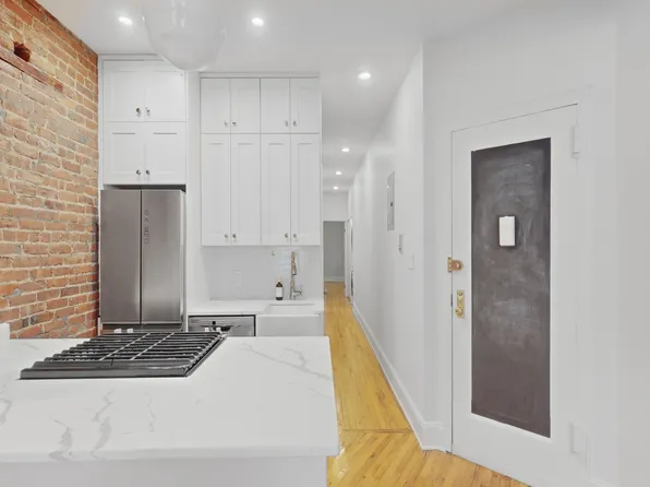 38 Wyckoff Street image 1 of 12